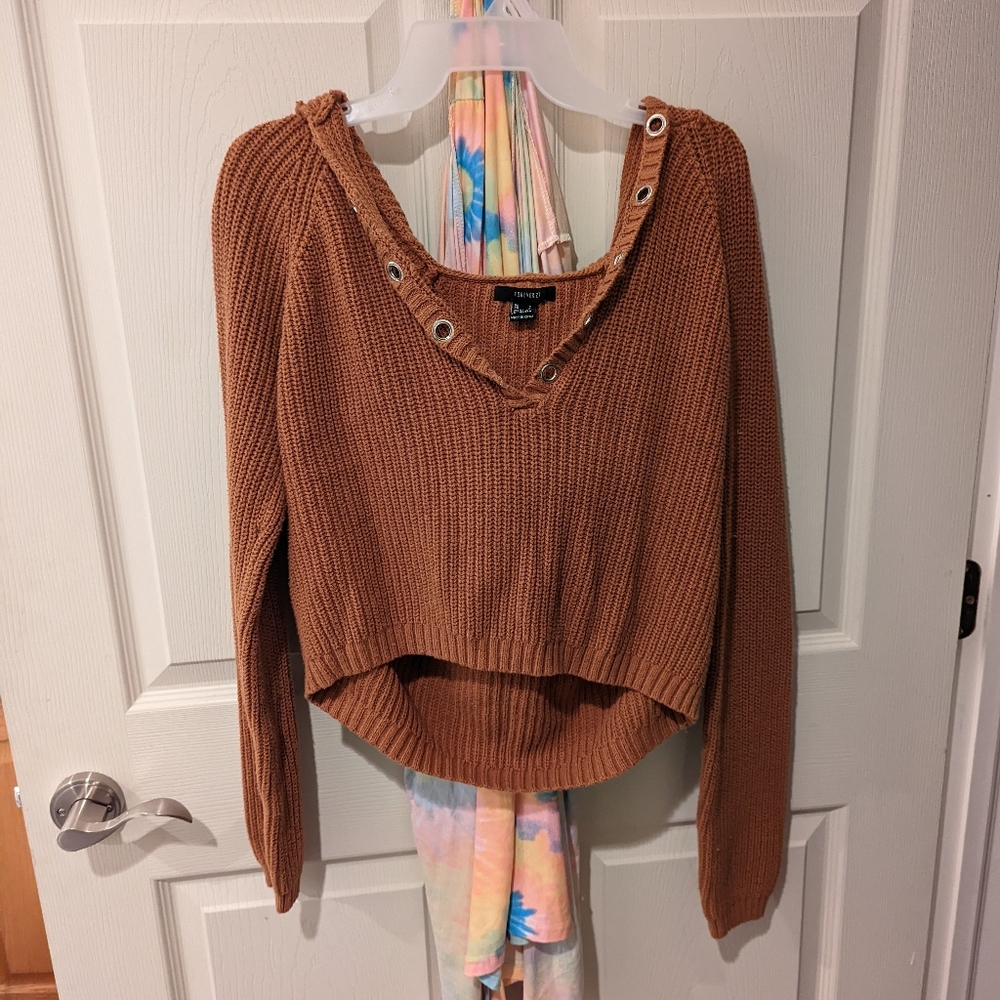 Low V-Neck Forever21 Sweater